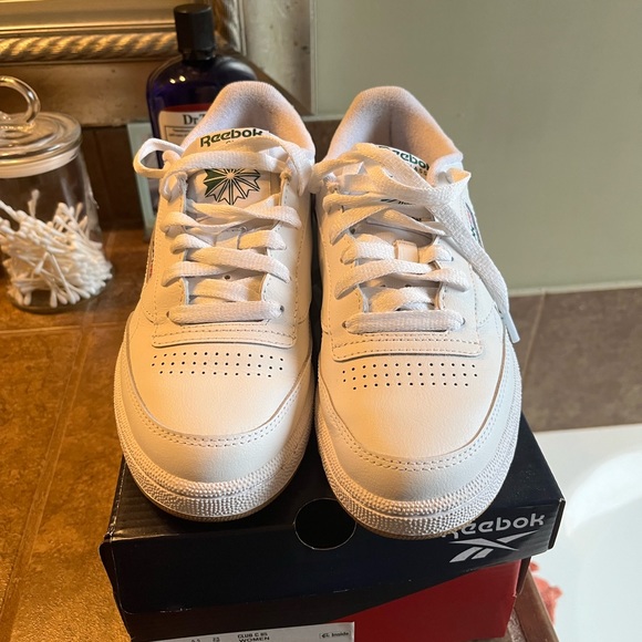 Women’s Club 85 Reebok size 8 - Picture 4 of 8